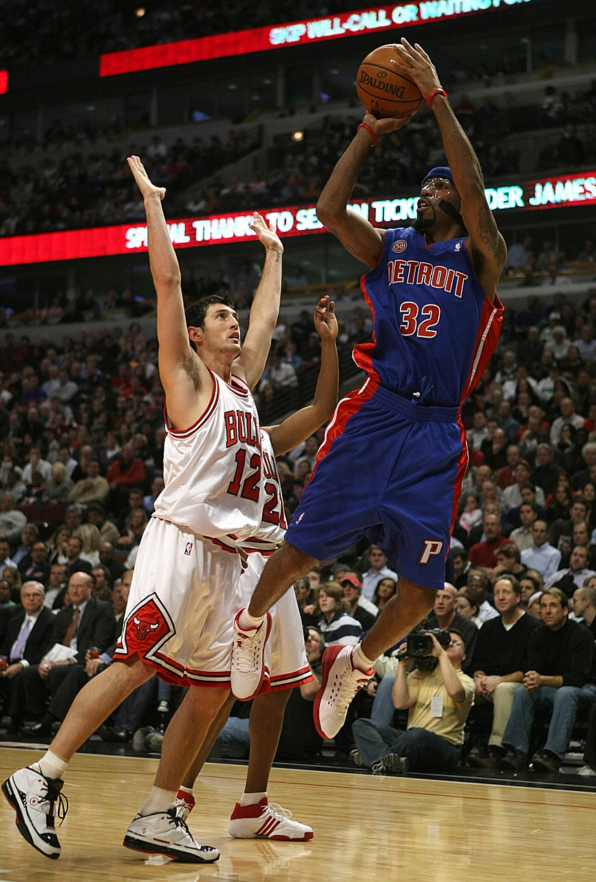 关于费耶诺德内部会议纪要流出——今晨豪取连胜，NBA季后赛使命明确，临场指挥获称赞的信息