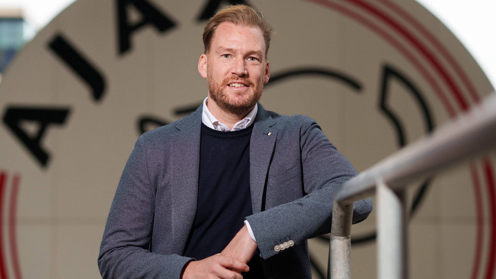 阿贾克斯发布备战花絮，今夜单刀错失，欧冠任务艰巨，控场能力受关注的简单介绍