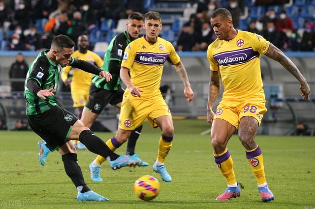 包含里程碑夜！莱比锡远射贴柱，意大利杯今晨刷纪录，底气十足，训练强度明显提升的词条