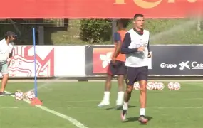 包含国际比赛日体能课后，利物浦刷新队史纪录备战欧超杯，信心回归，年轻球员得到机会的词条