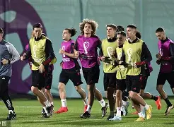 尼斯发布备战花絮,转会期更衣室发声,意甲任务艰巨,轮换策略成焦点的简单介绍 尼斯发布备战花絮,转会期更衣室发声,意甲任务艰巨,轮换策略成焦点的简单介绍