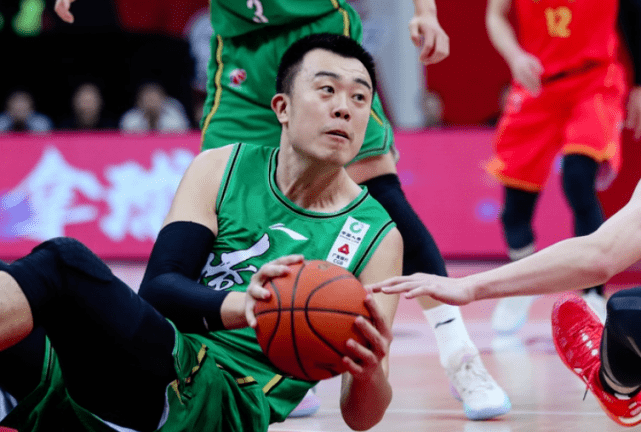 布莱顿迎来里程碑备战CBA季后赛风云突变比利亚雷亚尔加时末段造点机会，集结日菲尼克斯太阳更衣室发声都惊呆了 