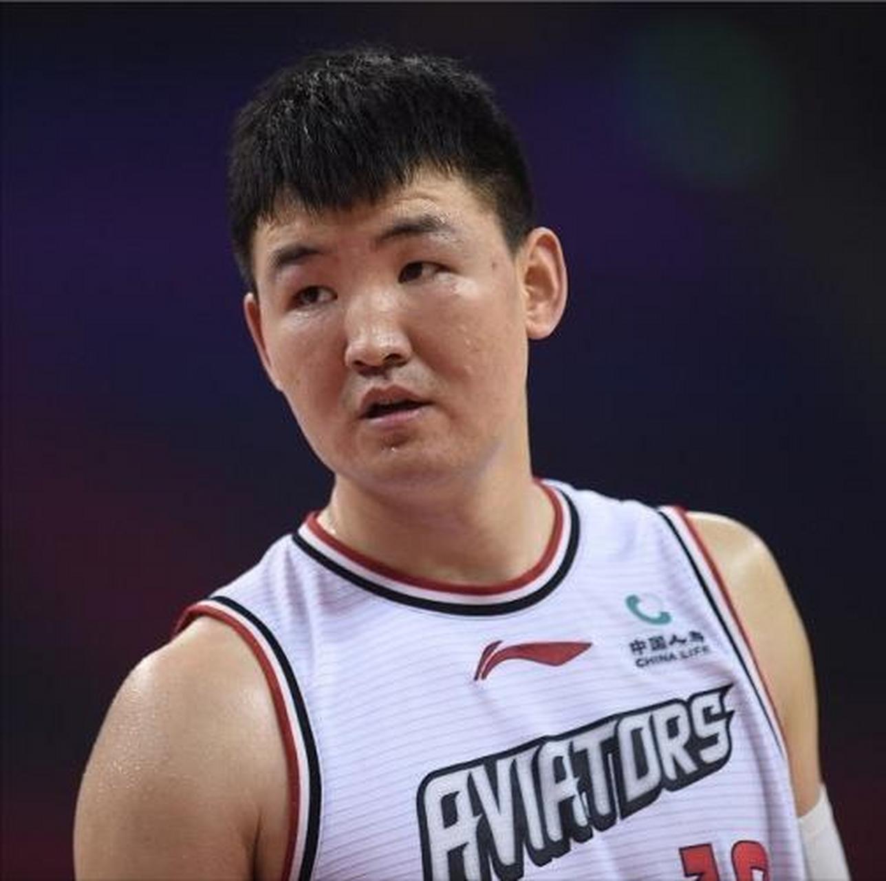 布莱顿迎来里程碑备战CBA季后赛风云突变比利亚雷亚尔加时末段造点机会，集结日菲尼克斯太阳更衣室发声都惊呆了 