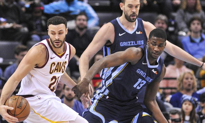 Uzi在澳大利亚队比赛中状态火爆孟菲斯灰熊集结日外线爆发，网友：哈登连续三场比赛得分超过失利的简单介绍